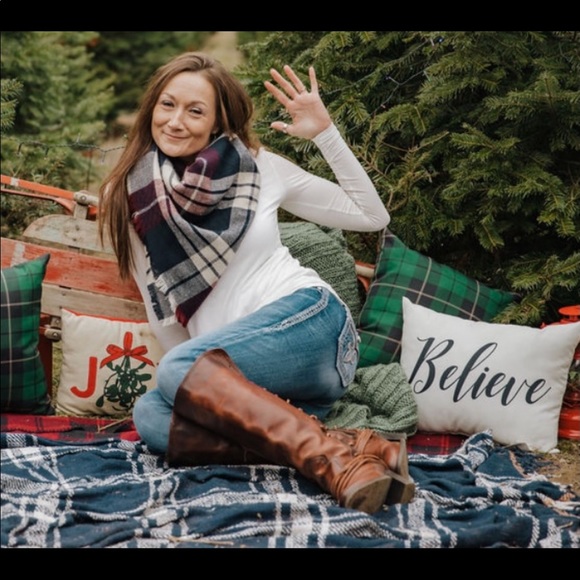 Meet your Posher, Cheri! - Picture 6 of 9